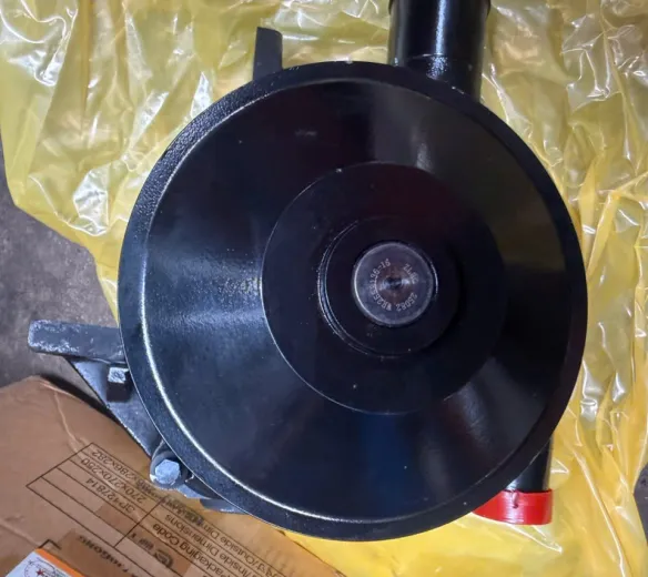 Bơm nước xe xúc lật LiuGong mã SP181543