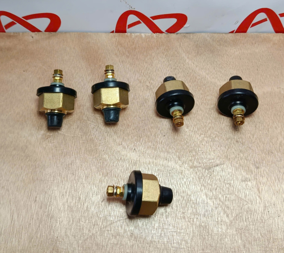 Công tăt báo động áp suất thấp xúc lật Lonking 50NC hàng chính hãng