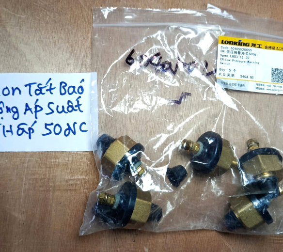 Công tăt báo động áp suất thấp xúc lật Lonking 50NC hàng chính hãng
