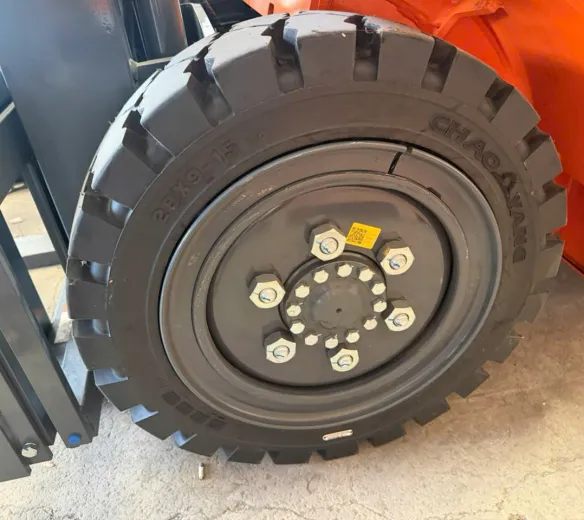 xe nâng dầu Trung Quốc FLONG CPCD30-5 3 tấn