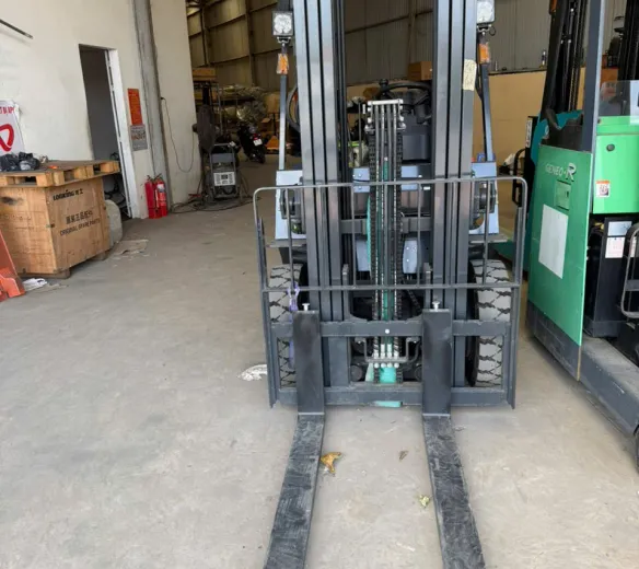xe nâng điện LiuGong 2 tấn